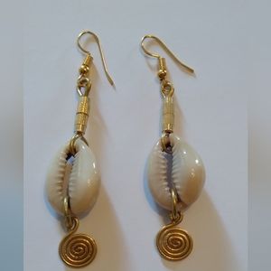 🆕️ 🐚Handcrafted Cowrie Shell Earrings with Brass Spiral Base